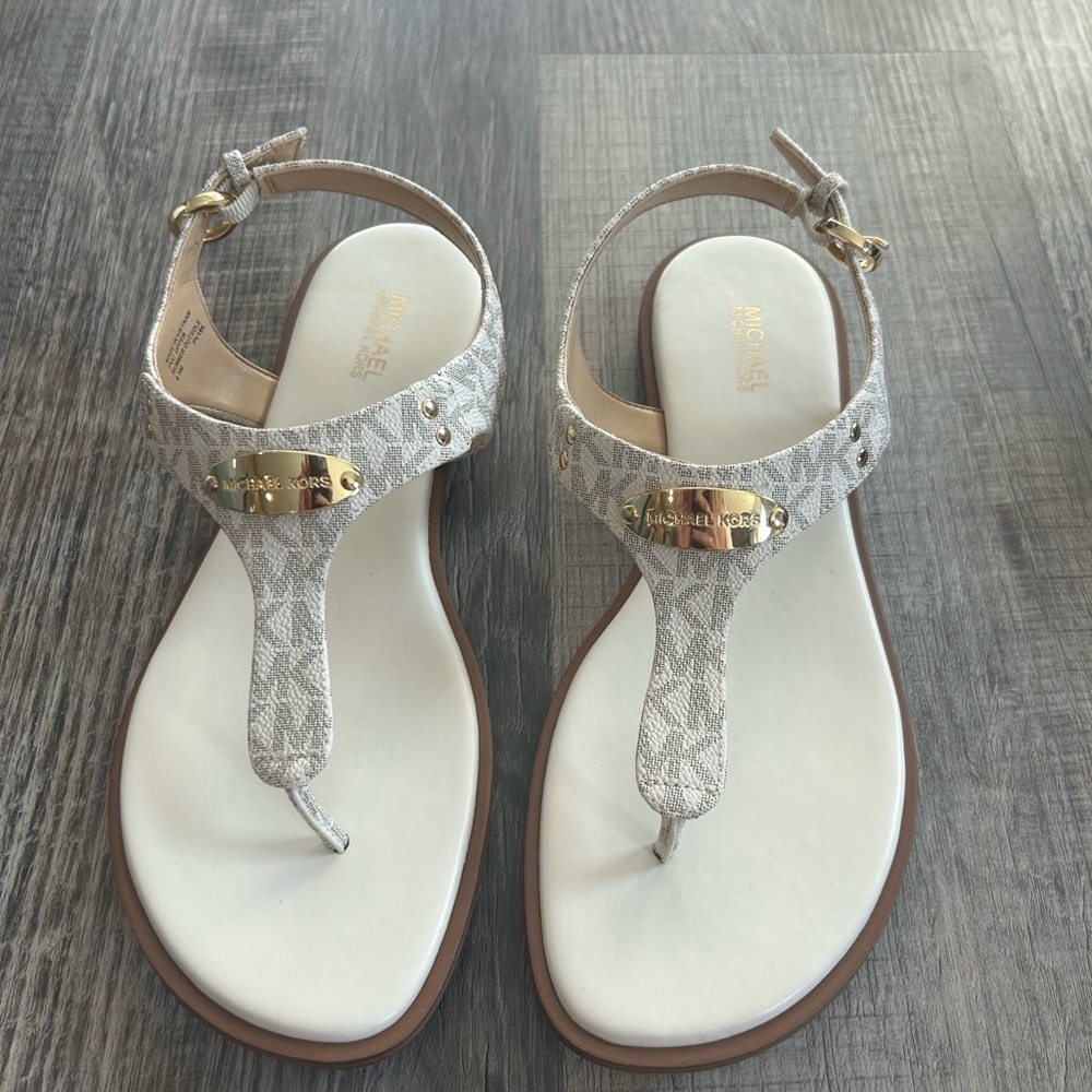 Michael Kors Women's Silver and Cream Sandals